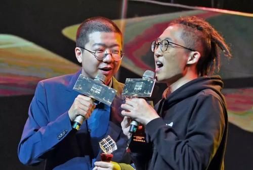  最早|王自健最早让中国观众认识脱口秀，后来李诞取代他成为脱口秀之王