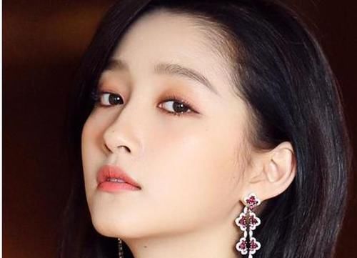  阿姨|4个化妆习惯，比素颜还显老，不想被叫阿姨早点改掉吧