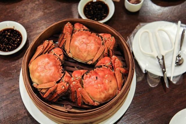 合适|大闸蟹蒸几分钟合适?记住这几个技巧,螃蟹肉嫩不柴不寒,超鲜美