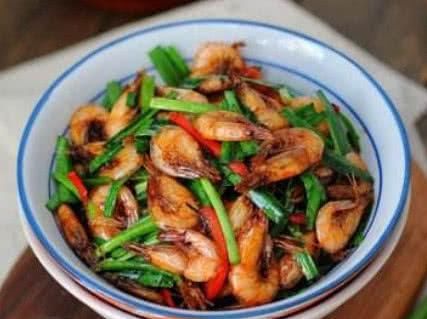  钙质|夏季，宁可少吃猪肉，也要多吃此菜，钙质是鸡蛋3倍，孩子长个头