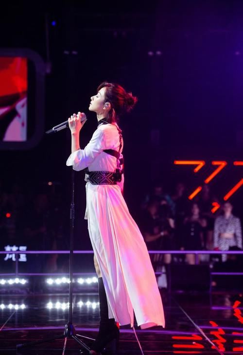  操作|李斯丹妮粉丝团这波“骚操作”，既让偶像背锅，又败坏路人好感