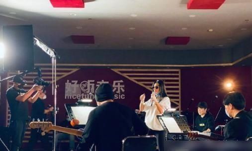 录制|《歌手》云录制有一些缺点