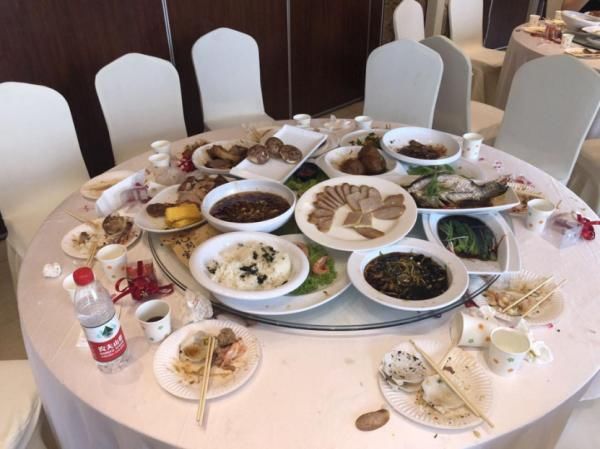 婚宴|独家重磅！餐饮浪费的“重灾区”是这里……