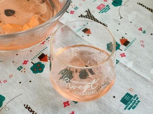  奶茶|网红之珍珠奶茶草莓冻，Q弹嫩滑，奶香十足，奶茶控绝对不可错过