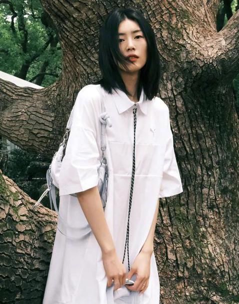  刘雯私服|周迅刘雯变综艺咖 我却种草了她们的“佛系”穿搭