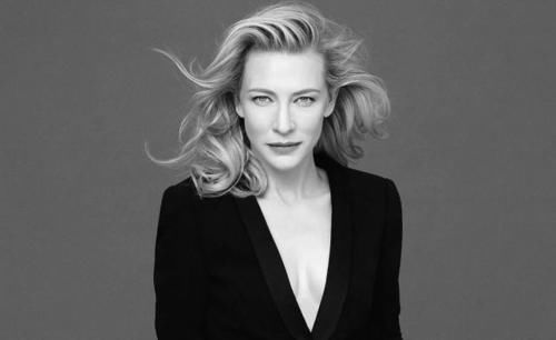 女人真|张雨绮再次第一，美丽笨女人真就这么吃香？