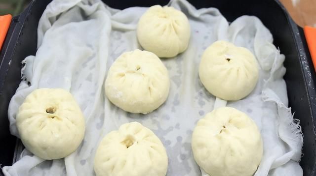  包子|发面时、只放酵母和糖还不行！多加2味，包子又香又软又白还好吃