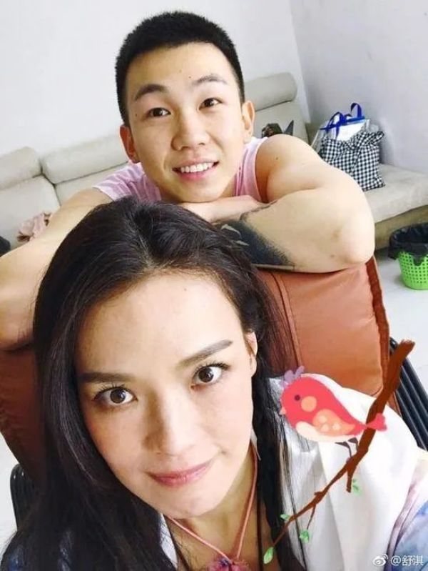 好朋友|?他受陈坤力捧,《老炮儿》《中餐厅》都有他,却因情商低捧不火