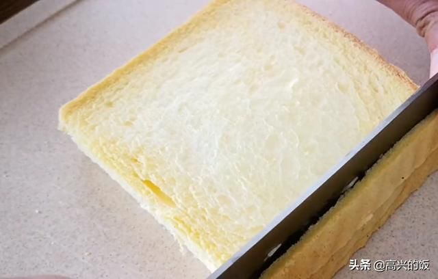  吐司|做好的早饭吃不上？家里的早餐能打包就好了！香蕉吐司派试一试