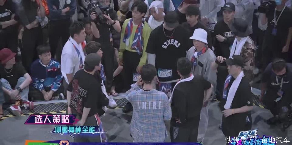 街舞|王嘉尔两次败给王一博,选手点评一针见血,张艺兴两连胜但问题明显