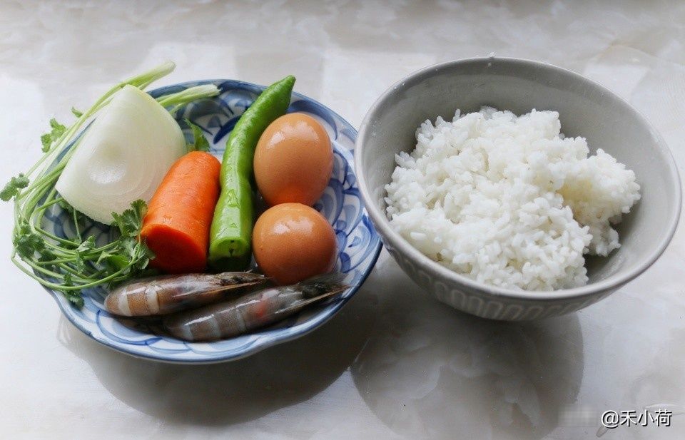  分钟|剩米饭换种做法，焦香美味，不早起，10分钟做好营养早餐