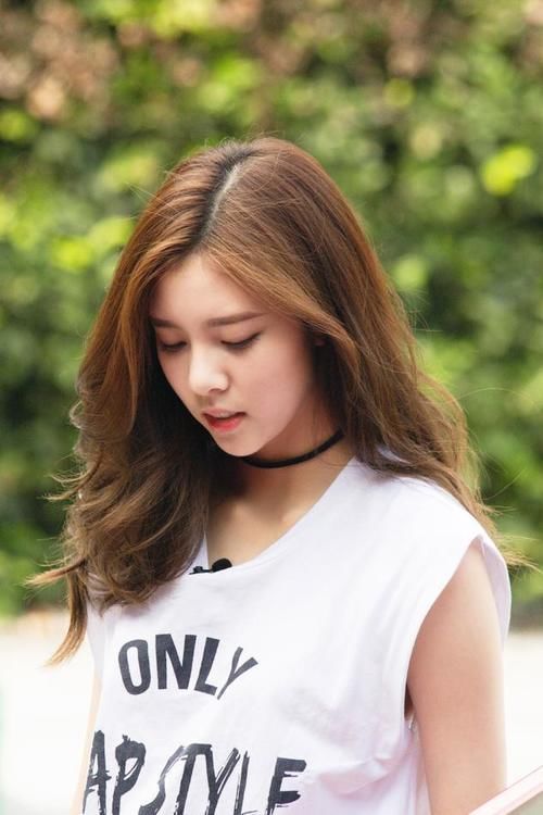  榜上有名|曾参加过《一年级》的她们都火了，虞书欣榜上有名，这是什么神仙综艺！