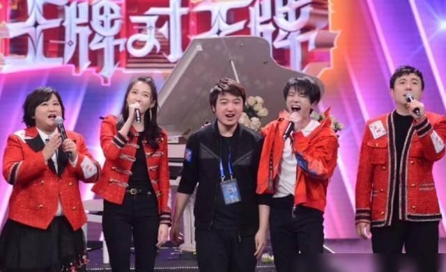  团服大多都|综艺节目团服：快本的青春，王牌的校园，看到跑男团：想穿同款