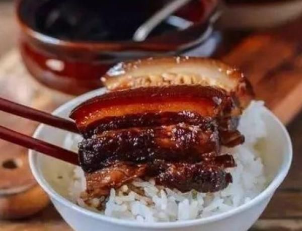 东坡肉|优选食谱：红烧螃蟹，东坡肉，小炒猪肝，煎鸡蛋的做法