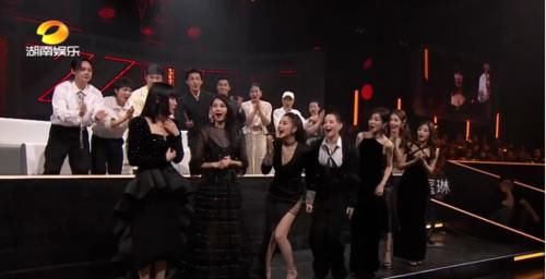  台前|《浪姐》宁静好刚！台前狠怼黄龄！后台因李斯丹妮抱团被宁静讽刺