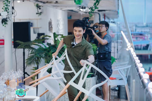  厨艺|继“排骨”后，《中餐厅》再现不熟食物，只是厨艺失误那么简单？