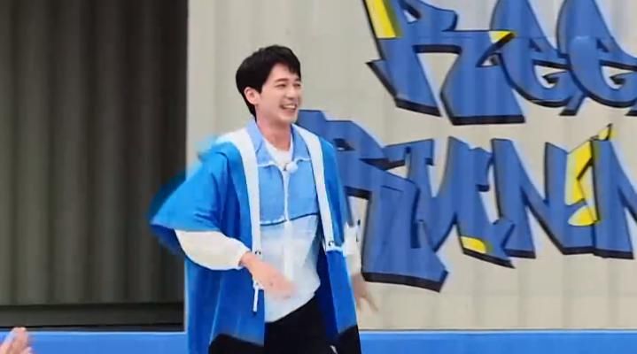  奥娟|《跑男》下期嘉宾高颜值，陈立农段奥娟来了，颜控确定不追？