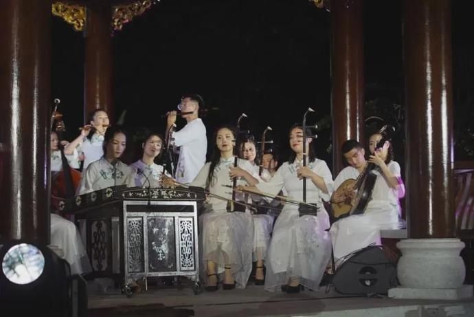  时间|美出新高度！香山湖公园华丽再升级！开放时间就在…