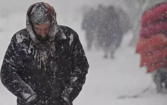 就此|俄国20万军民惨死贝加尔湖边，军官丢下500吨黄金，去向就此成迷