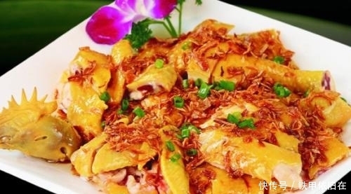 葱油鸡|葱油鸡如此做,比白切鸡更鲜嫩,入口弹牙味道香,天天吃都不腻