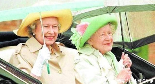 英国女王|英国女王撒起娇来是什么模样?看看当年她与王太后的合照就知道了