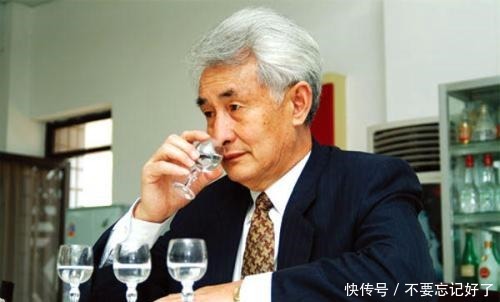 无人问津|超市中三种“尴尬”白酒,明明好喝又便宜,却无人问津,无解!