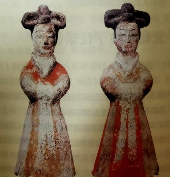 武则天|条纹裙、红配绿、短袖,这种连武则天都喜欢的穿搭,到底什么样?