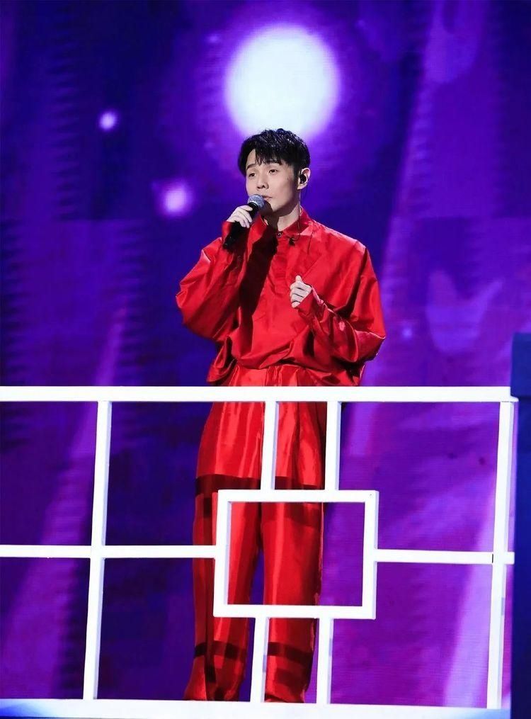  坐标|《中国好声音》官宣导师？李宇春呼声高？网友：冠军不要爆冷？