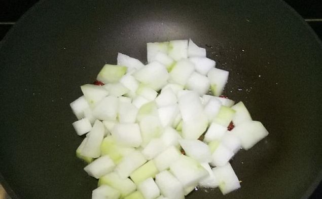 纤维|脂肪最怕这个“菜”，零脂肪高纤维，一周吃3次，排宿便，腰细了