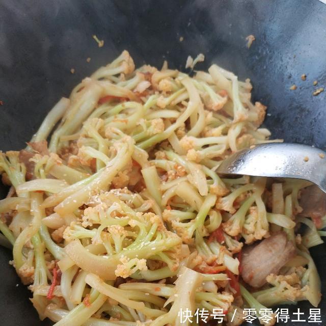 西红柿|炒花菜时加上它,营养美味还好看