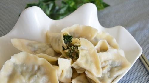  油腻|茄子包饺子也可以这么好吃，比肉馅香，比三鲜馅鲜，多汁不油腻