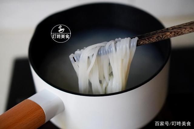 花生米|煮螺蛳粉时,粉丝总煮不熟?学会这个小技巧,螺蛳粉易煮又好吃