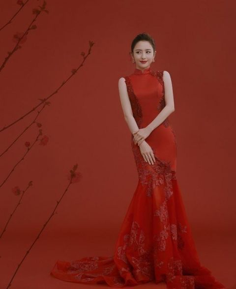  抑郁|佟丽娅称主持春晚极度焦虑，接近抑郁：压力太大了