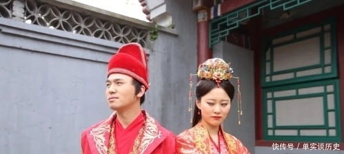 给出|公主选驸马,到底是英俊潇洒的好,还是成熟稳重好?太后给出主意