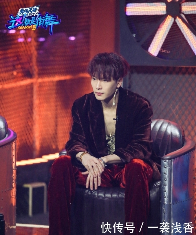 套路|《街舞》王嘉尔眼光毒辣,不按套路出牌完美逆袭,成功反转夺第一