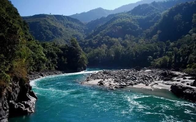 西藏|美丽的藏南地区,有世界雨屋,西藏江南的美誉