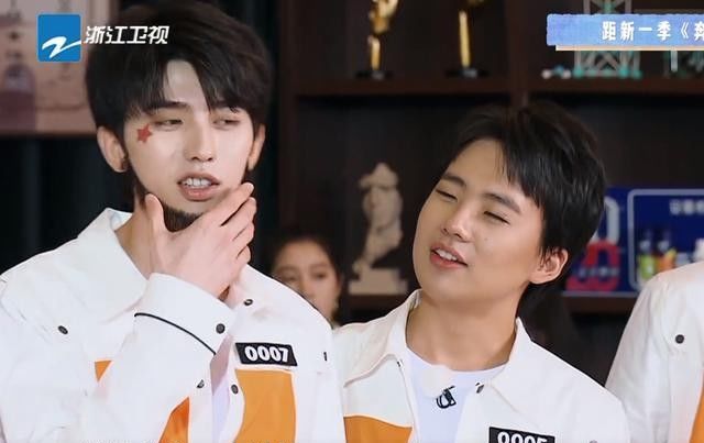  baby|跑男团换造型，蔡徐坤变硬汉，baby依旧美丽，郑恺完全认不出