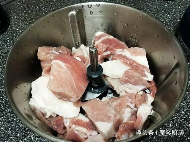  虾仁|30个饺子3个人没吃完，北方的饺子薄皮大馅味道鲜，每周都要做