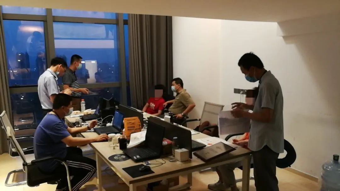 竟是|又一批“网红”主播被抓没想到真实身份竟是……