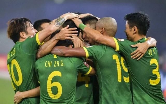  中国男足|「全华班」赢了全华班，中国男足是不是看到点希望了？