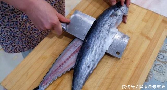 鲅鱼|包鲅鱼饺子,有人加猪肉,有人加啤酒,都不对,大厨教你正确做法