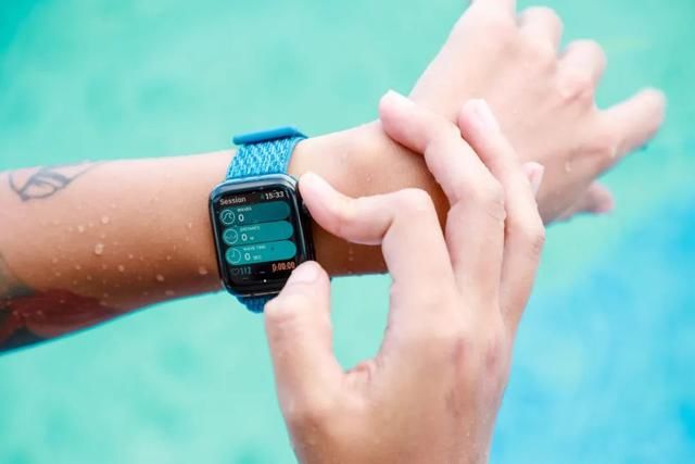  懂行|懂行｜夏日冲浪季，我们采访了几位冲浪达人