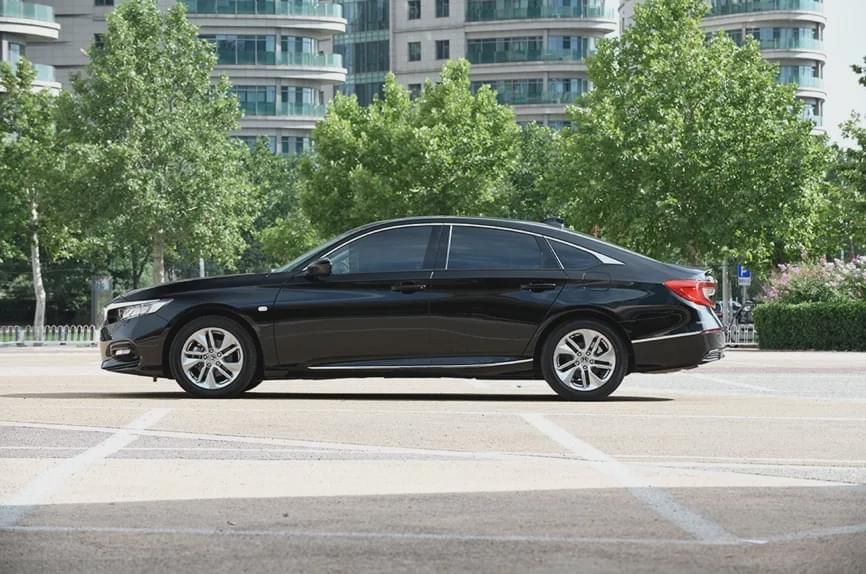  索纳塔|都是第10代，都是“H”，第十代索纳塔和第十代雅阁谁更强？