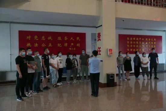 丰厚|报酬丰厚还发证书 但是这个“代言人”可不能当！
