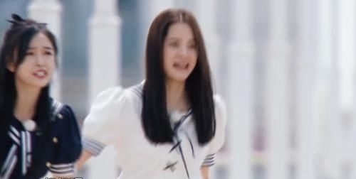 管理|《奔跑吧》欧阳娜娜被追赶,吓到失去表情管理,下意识喊出的人真实了