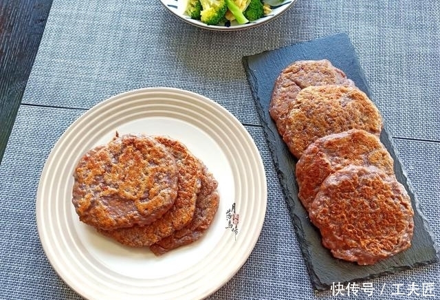 好吃|3分钟早餐煎饼,不用水不揉面,手不沾面1勺1个,简单好吃还不胖