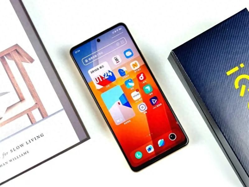 20GB+256GB+120W闪充，跌至1366元，堪称千元机“新卷王”