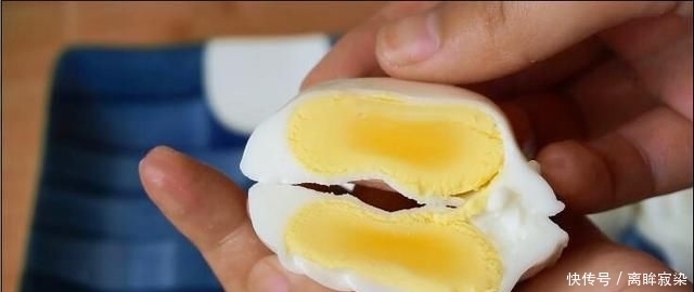 圆嫩|荷包蛋我只服这种做法,个个圆嫩不粘锅又好吃!营养又美味
