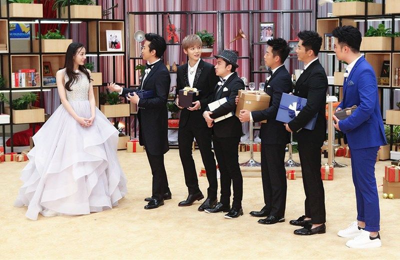 离开|《跑男》导演深夜发文有深意,老队员离开潮还在继续