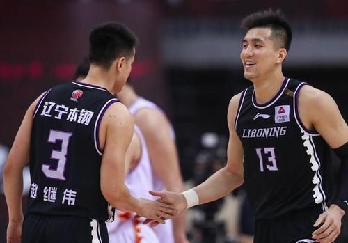 郭艾伦|七连胜！辽宁完整体已建成！两锋线暴走，双子星错开，韩德君镇守